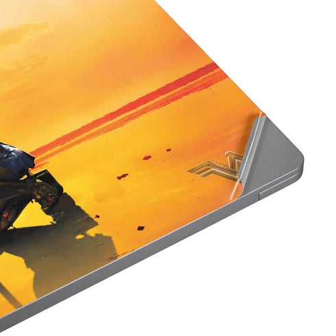 DC Comics Wonder Woman Character Movie Poster Universal Laptop 16in (13 x 9.4in) Skin